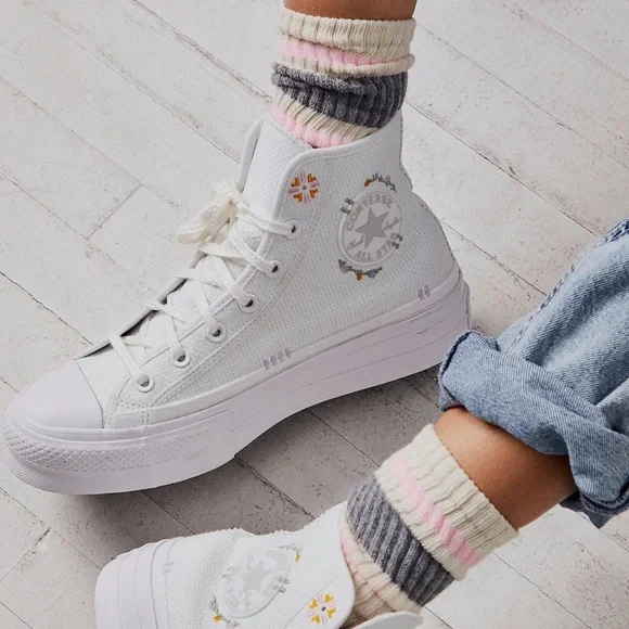 Converse Chuck Taylor All Star Lift Platinum Embroidery on white canvas Size 9 - Picture 1 of 11